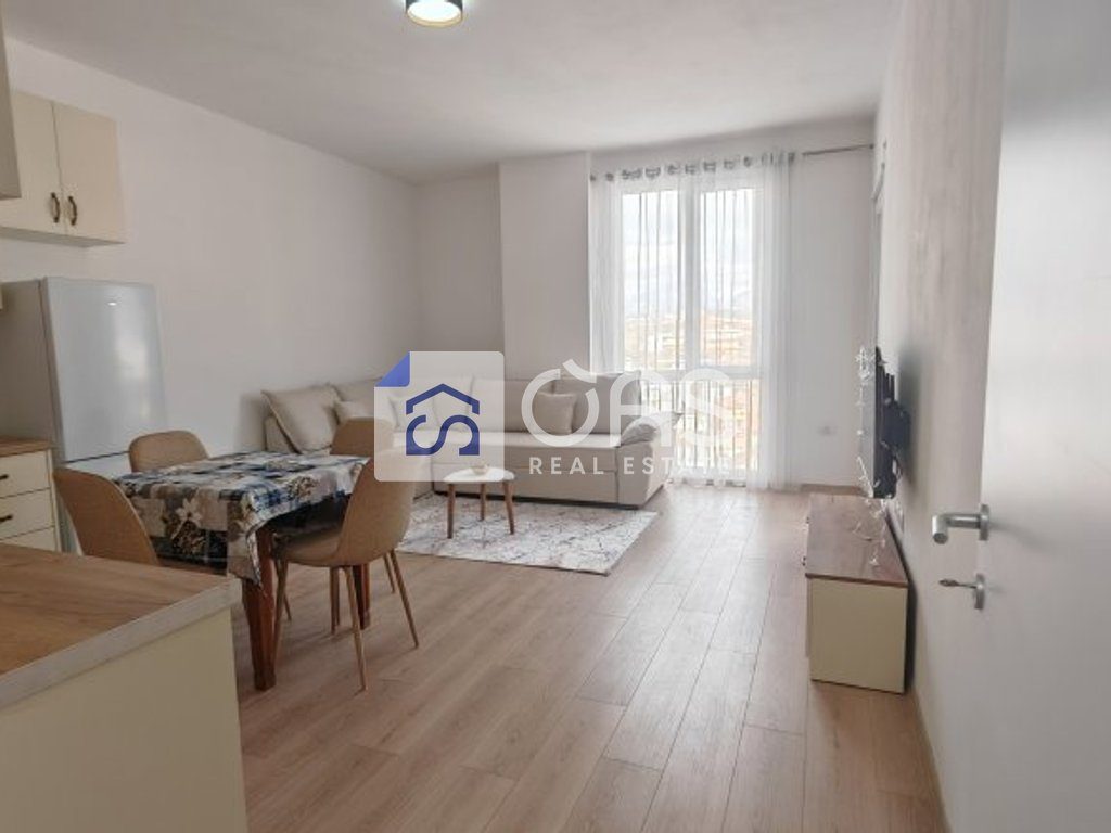 Jepet apartament me qera 1+1 Ne Shkoze
