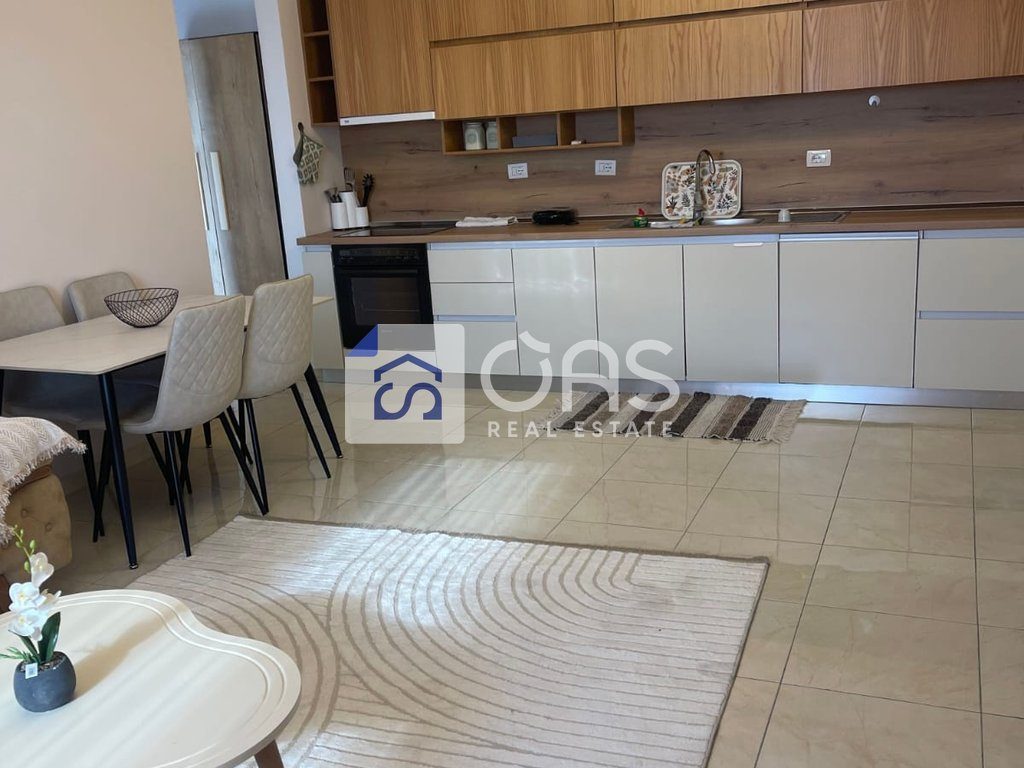 Jepet me qera apartament 2+1 Ne Kamez(Qender)