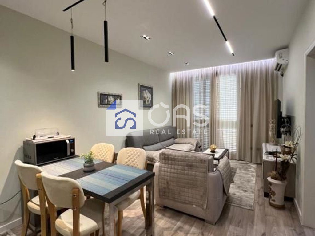 Jepet me qera apartament 1+1 Ne Qender,  Sheshi Skenderbej