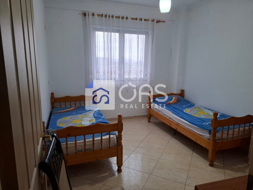 Jepet me qera apartament 2+1 ne Qender te Tiranes