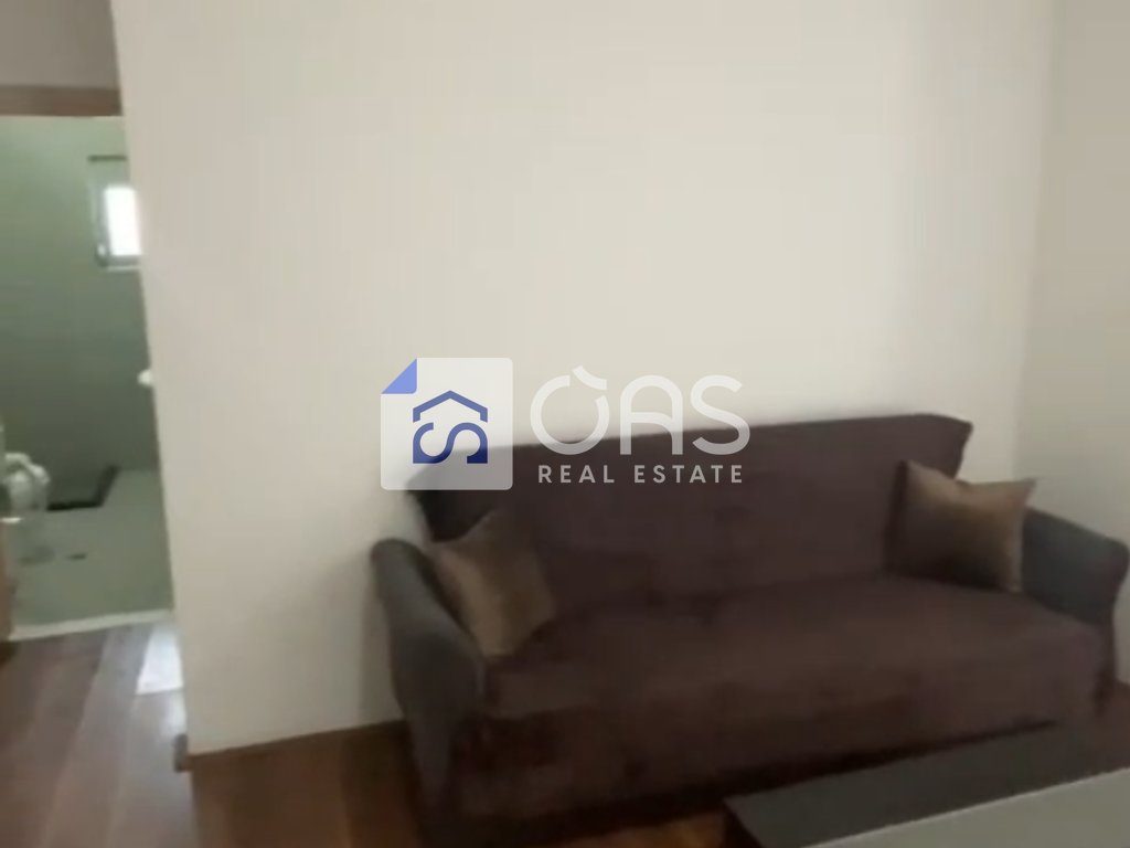 Jepet me qera apartament 1+1 tek Liqeni i Thate