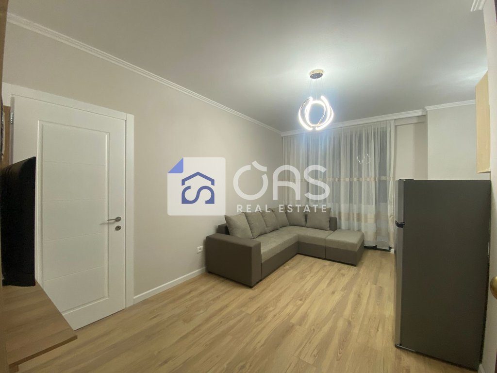 Jepet me qera apartament 1+1 tek 21 Dhjetori