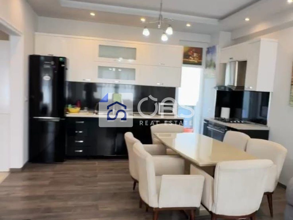 Shitet apartament 2+1+2 tek Kopshti Zologjik.
