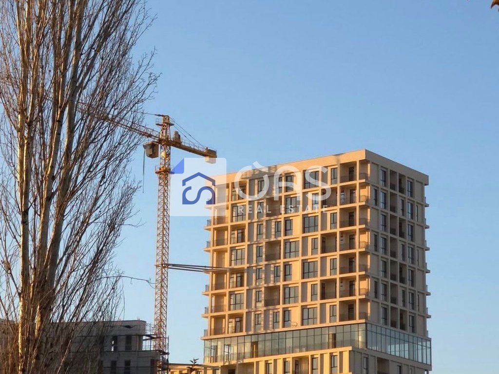 Shitet apartament 2+1 tek Bulevardi i Ri.