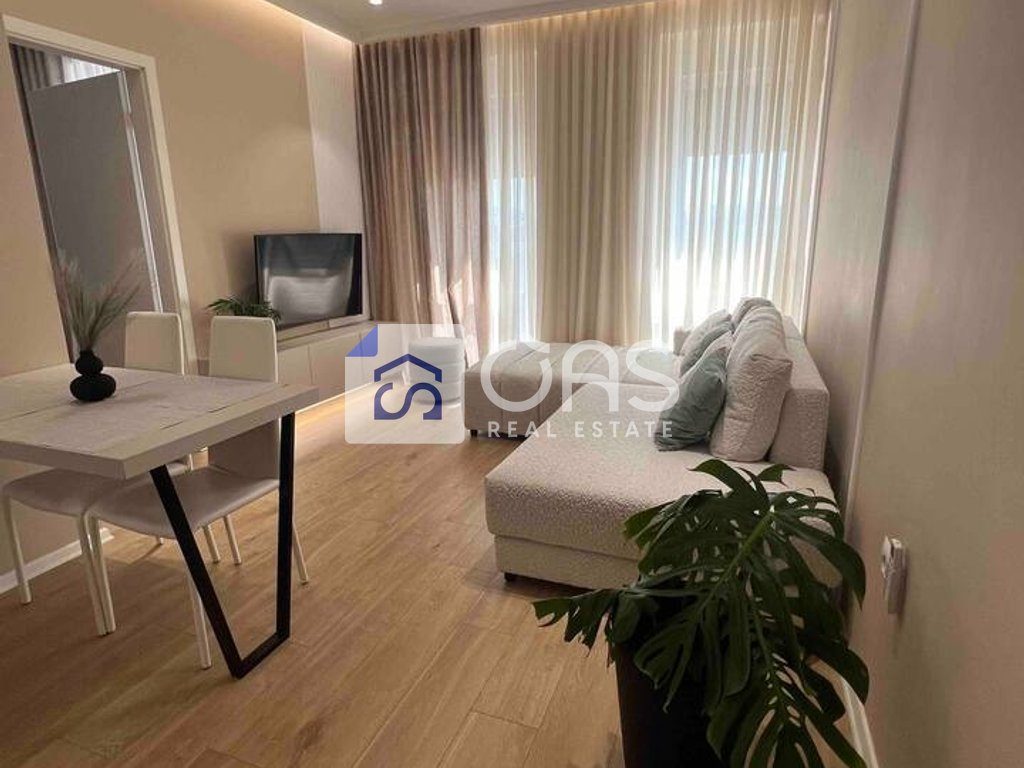 Jepet me qera apartament 1+1 tek Siri Kodra (Pallati Kontakt)