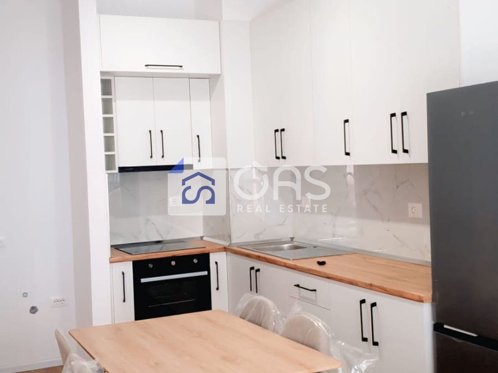 Jepet me qera apartament 1+1 ne Ali Dem.