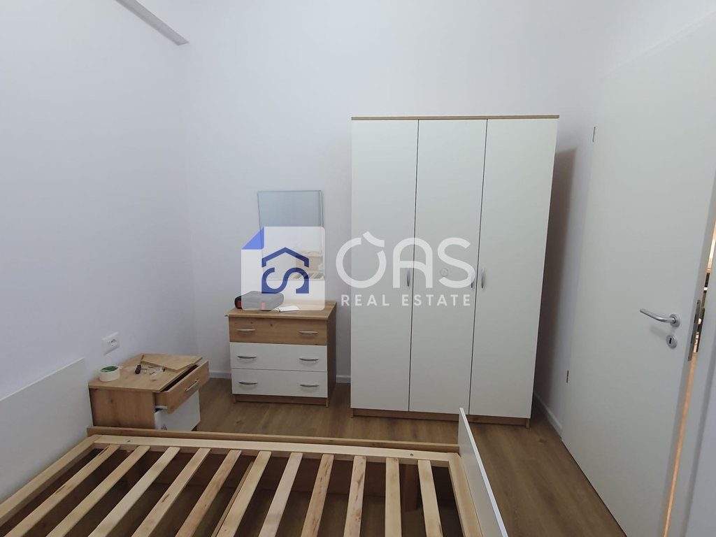 Jepet me qera apartament 1+1 ne Ali Dem.