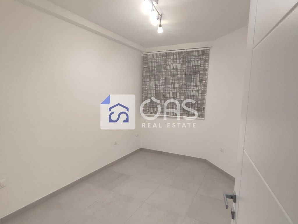 Jepet me qera apartament 2+1+2 ne Myslym Shyr.