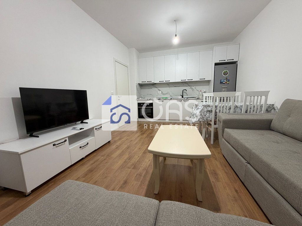 Jepet me qera apartament 1+1+Post parkimi ne Astir. (Residenca Klensi)