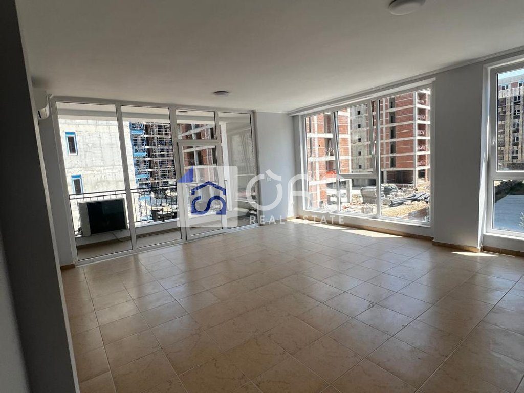 Jepet me qera apartament 2+1+2+2 poste parkimi tek Bulevardi i Ri.