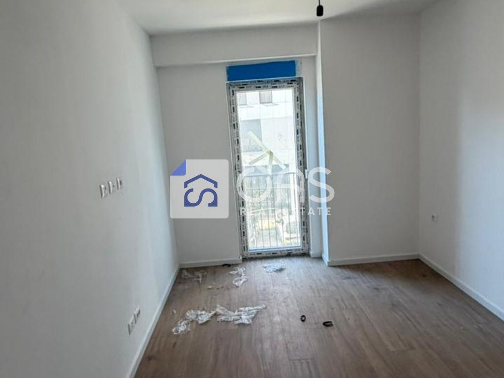 Shitet apartament 2+1+2 tek Bulevardi i Ri (Orbital 1)