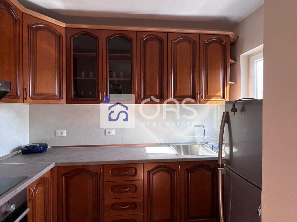 jepet me qera apartament 2+1 tek Rruga e Elbasanit