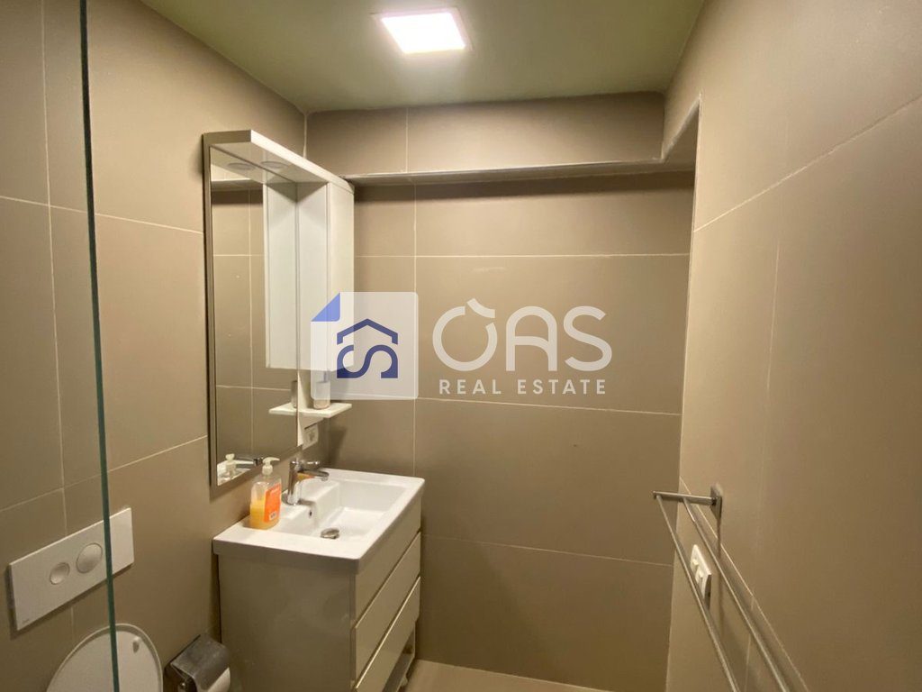 Jepet me qera apartament tek Liqeni i Thate