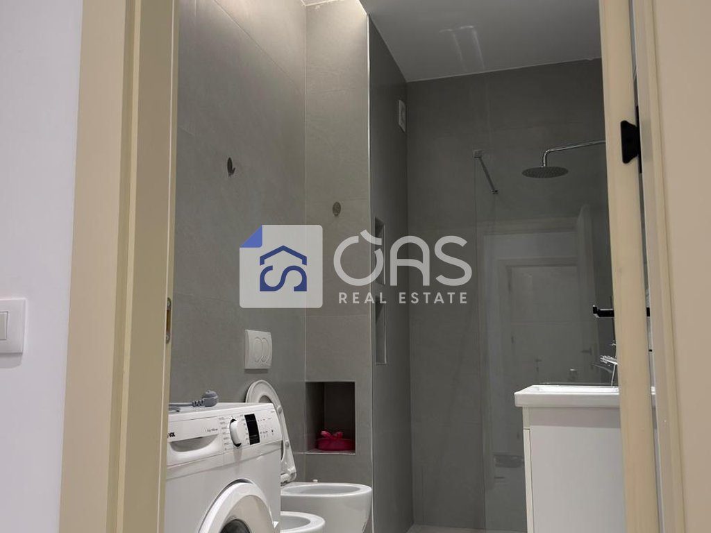 Jepet me qera  apartament 1+1+garazhd ne Shkoze