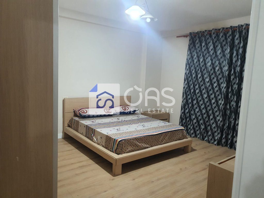 Jepet apartament me qera 2+1+2 tek Zogu i Zi