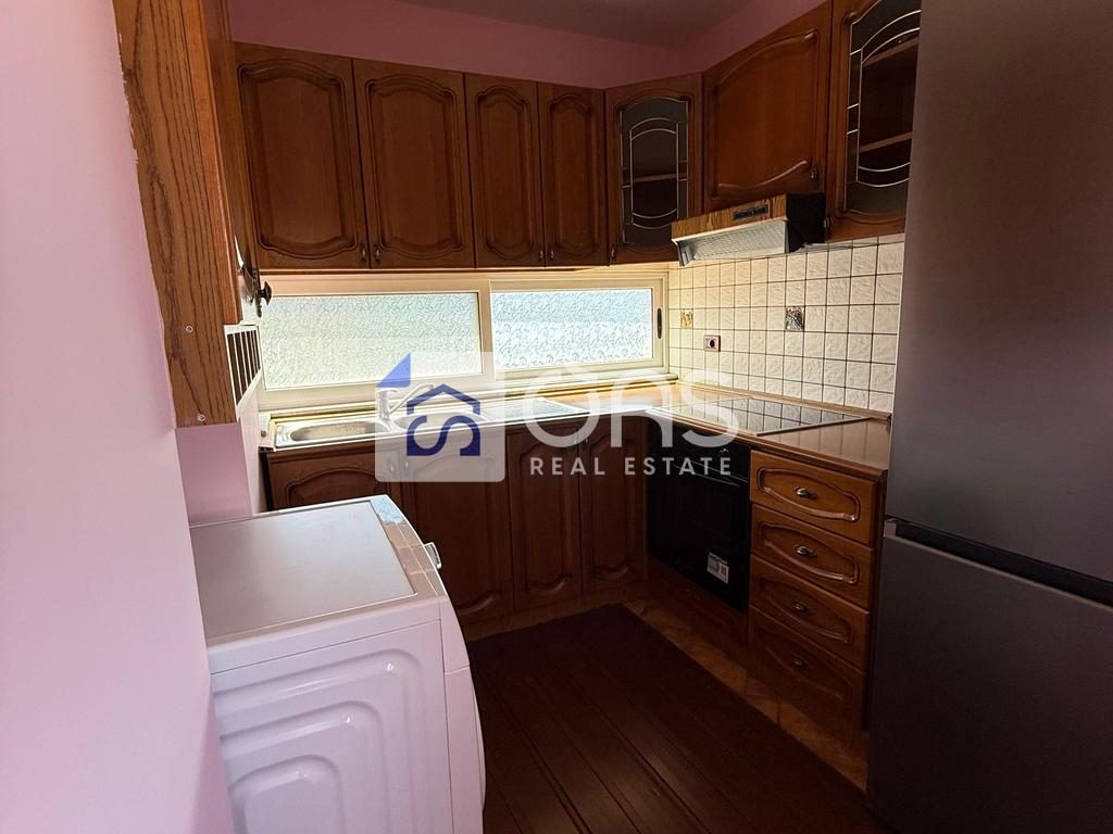 Jepet me qera apartament  3+1 ne Xhamllik