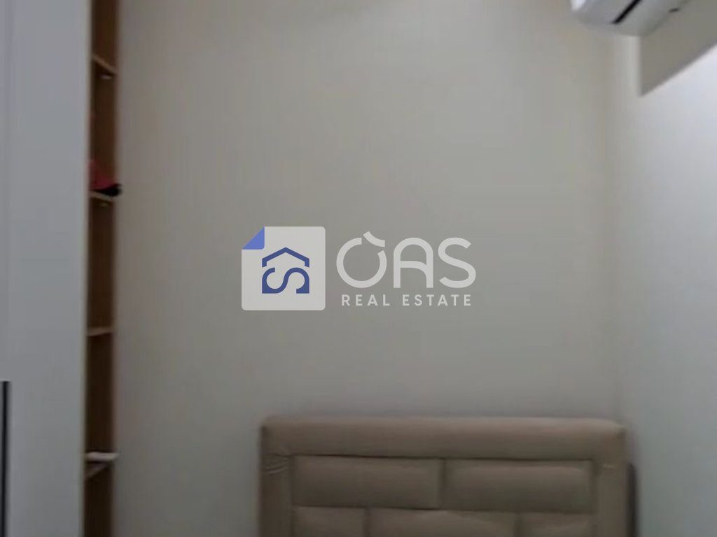 Jepet apartament me qera 2+1 tek Fusha e Aviacionit