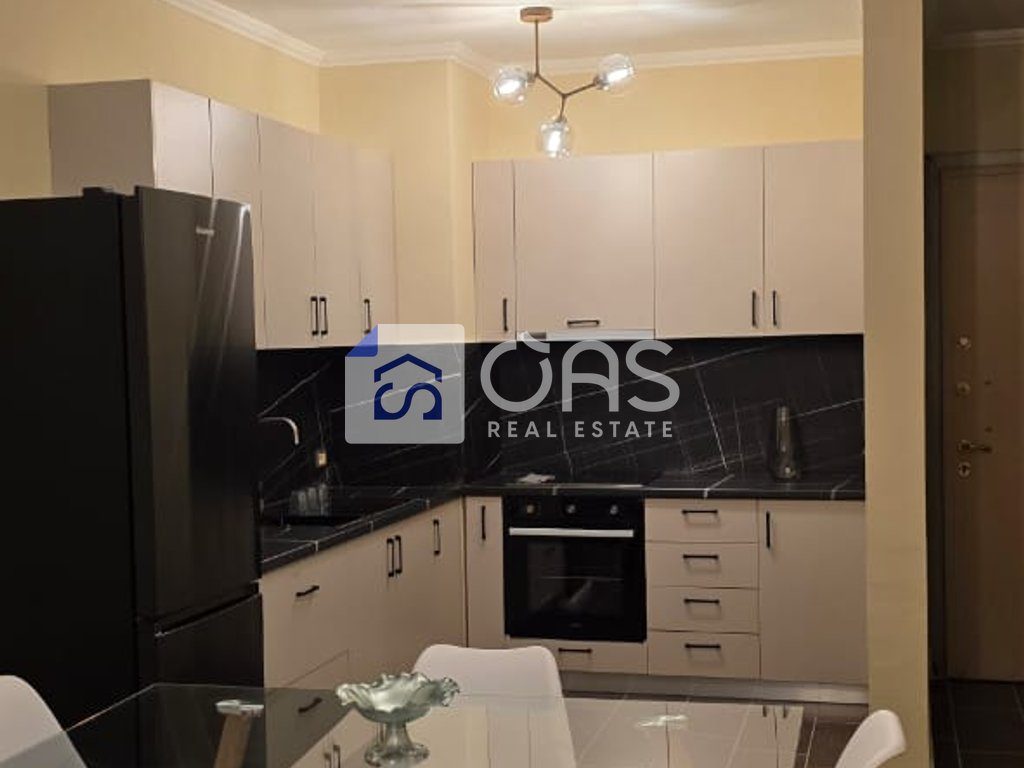 Jepet apartament me qera 2+1+2 tek Misto Mame