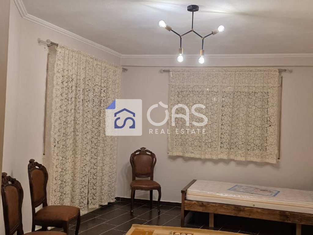 Jepet apartament me qera 2+1+2 tek Misto Mame