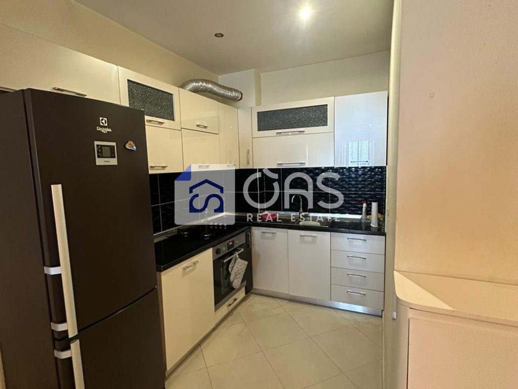Jepet me qera  apartament 1+1 ne Astir