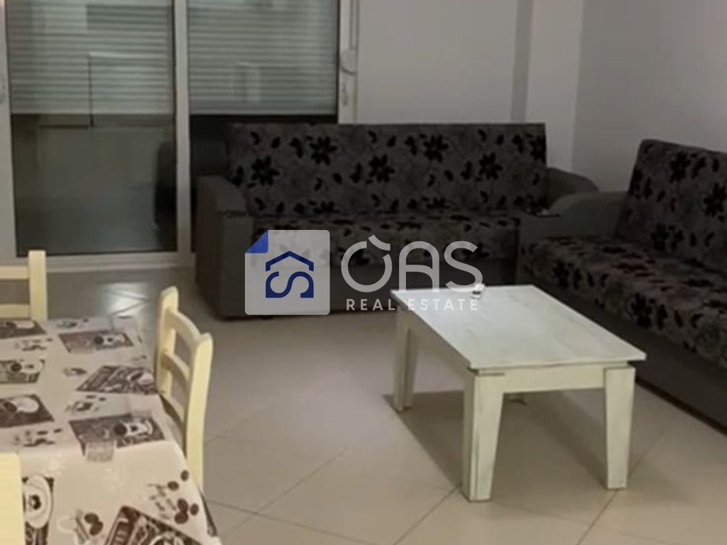 Jepet apartament me qera 2+1+2 Selite