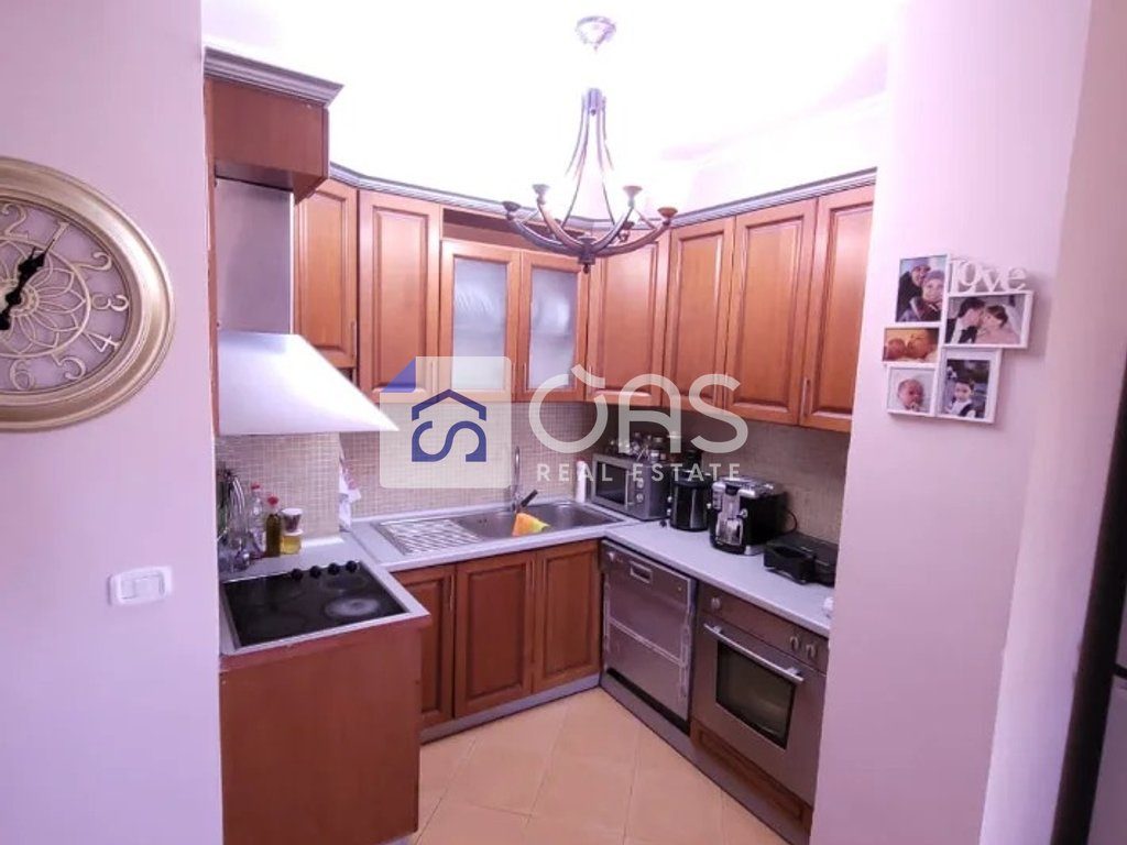 Jepet apartament me qera 2+1+2 tek Ish Ekspozita