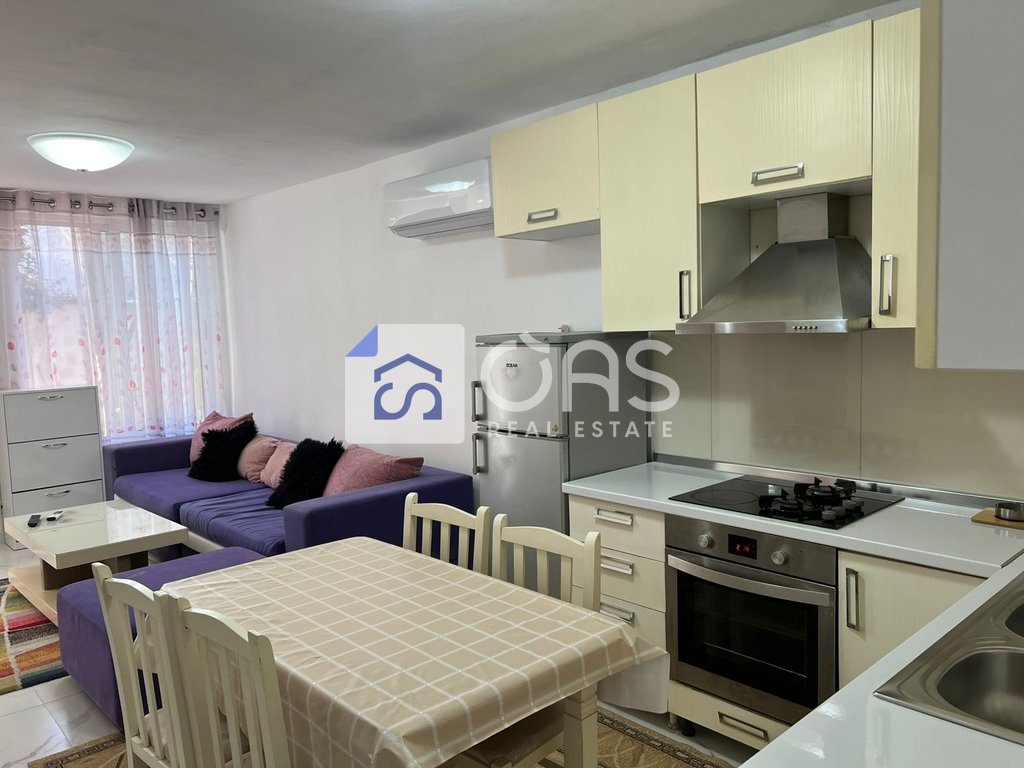 Jepet me qera apartament 2+1 tek 5 Maj