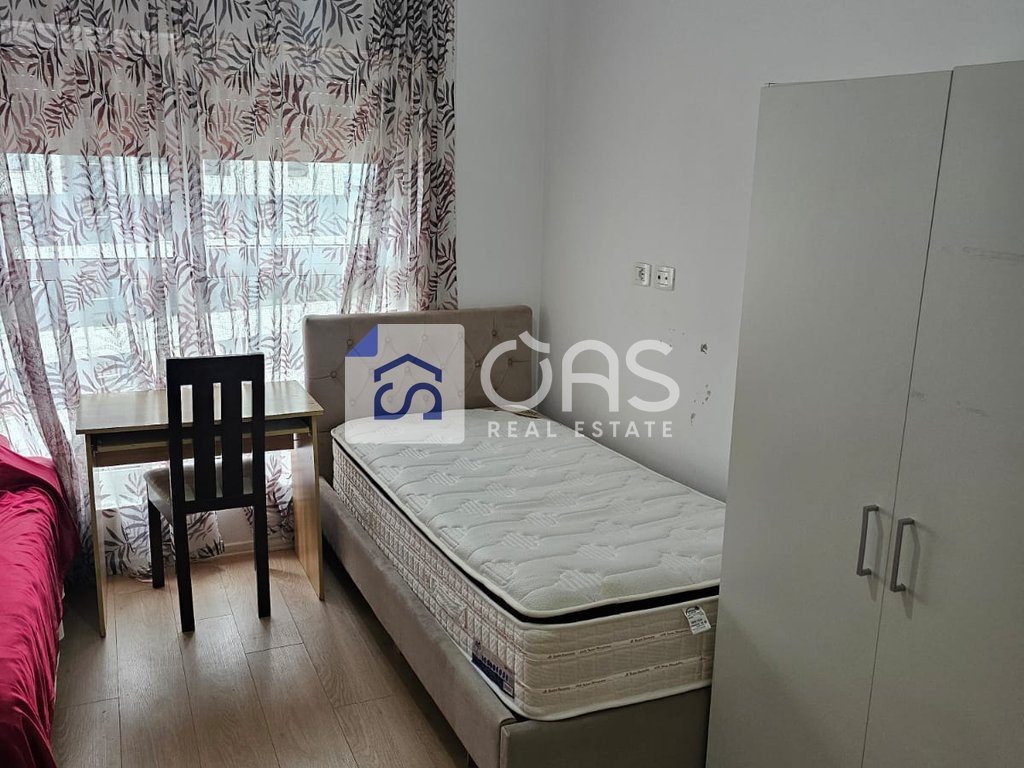 Jepet apartament me qera 2+1+ parkim tek Ali Demi