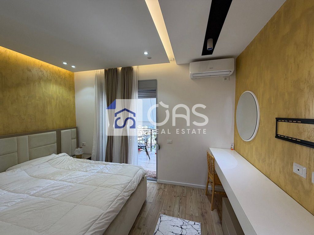 Jepet apartament me qera 2+1+ garderobe ne Fresk
