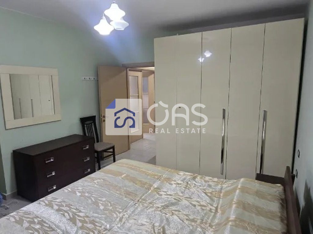 Jepet apartament me qera 2+1 ne Astir