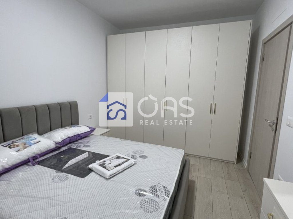 Jepet apartament 2+1+ post parkimi ne Astir "River Residenc"