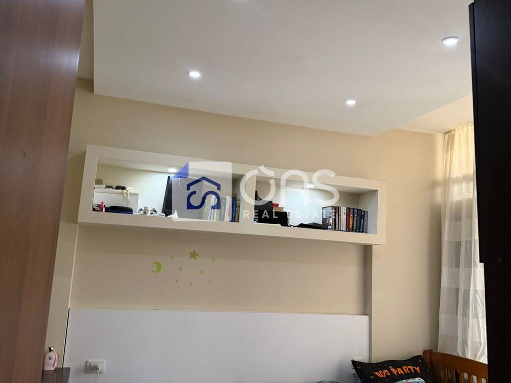 Shitet apartament 2+1+2 ne Astir