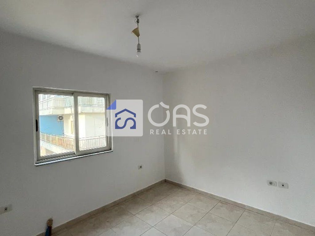 Jepet apartament me qera 2+1 tek Ish Fusha e Aviacionit