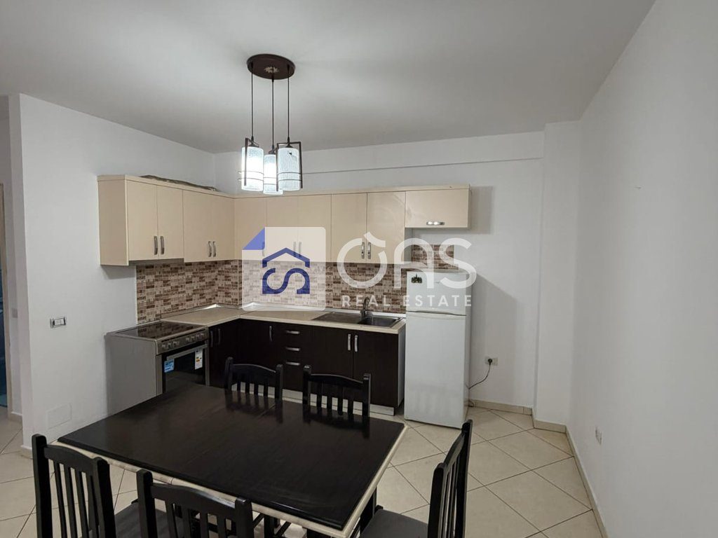 jepet me qera apartament 2+1 ne Astir