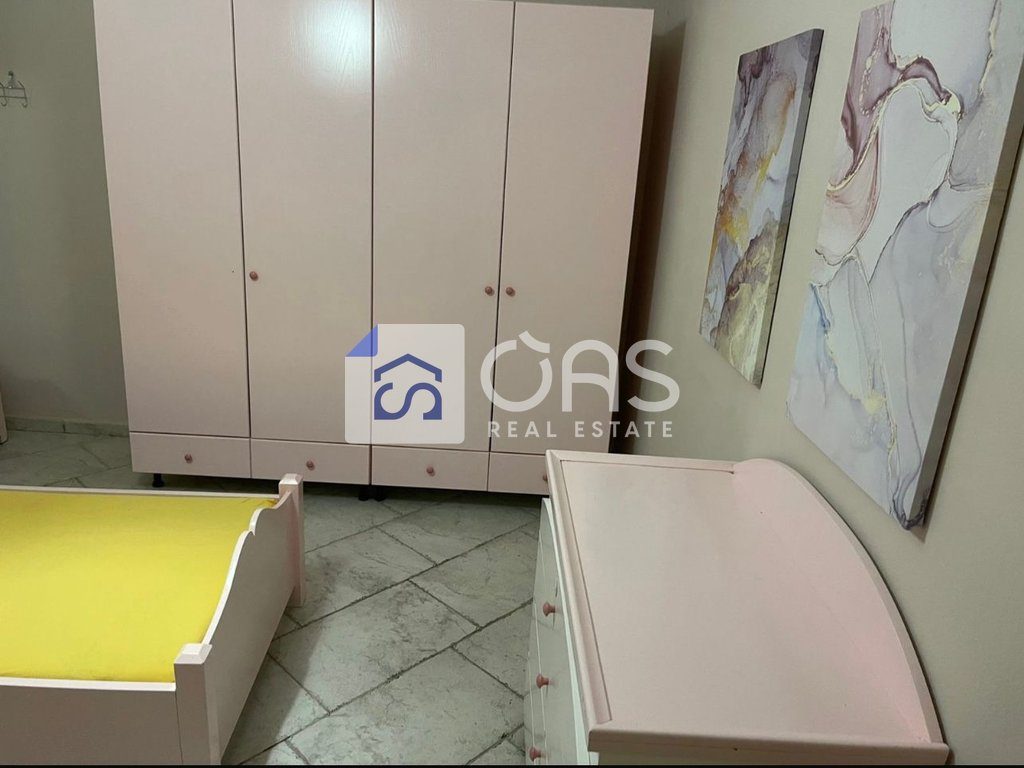 Jepet apartament me qera 2+1+parkim ne Pazari i Ri