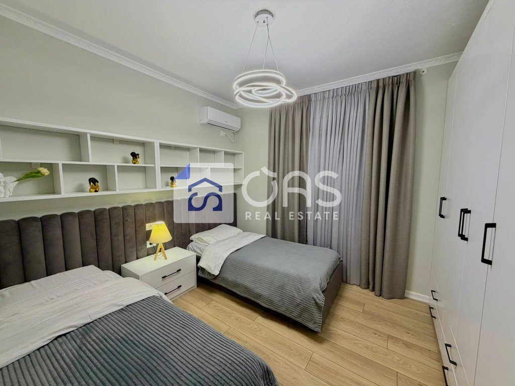Jepet me qera apartament 3+1+2 ne Bllok