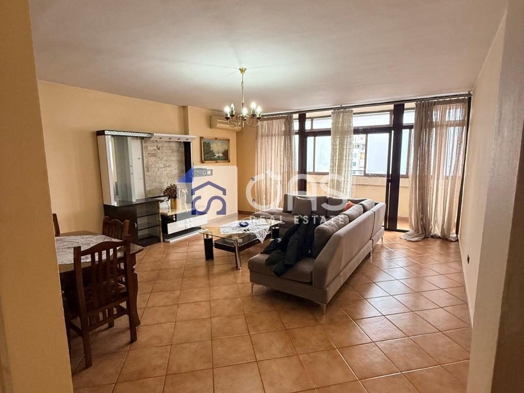 Jepet apartament me qera 2+1 tek Delijorgji
