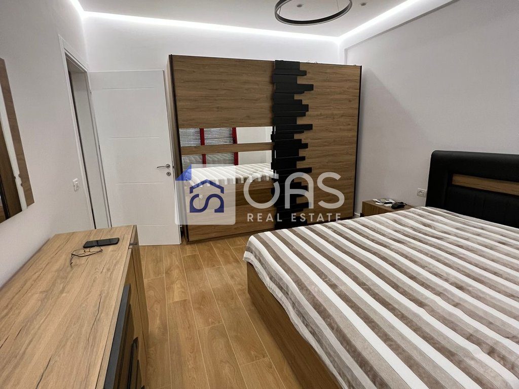 Jepet apartament me qera 1+1 tek Pallatet e Verdha