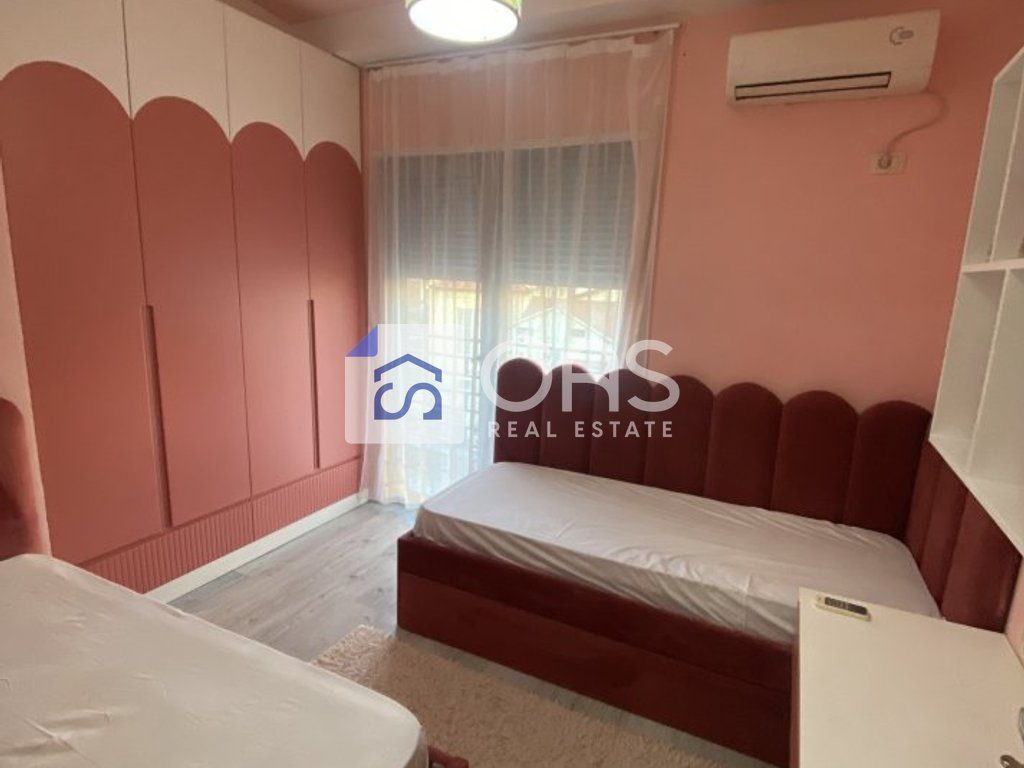 Jepet me qera apartament 2+1 ne Selvia