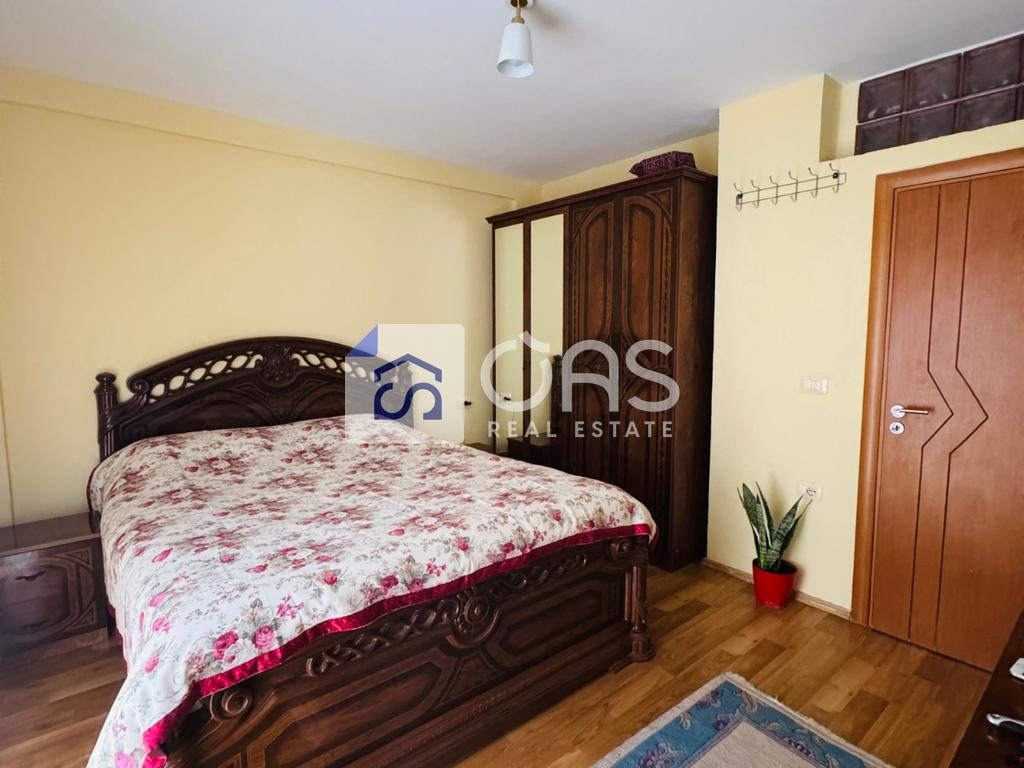 Jepet apartament me qera 1+1 tek Stadiumi Dinamo
