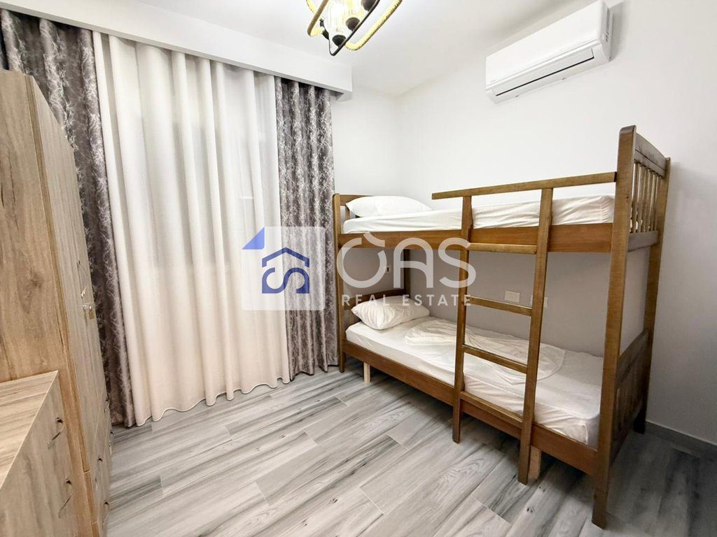 Jepet apartament 2+1+2+ post parkimi ne Fresk