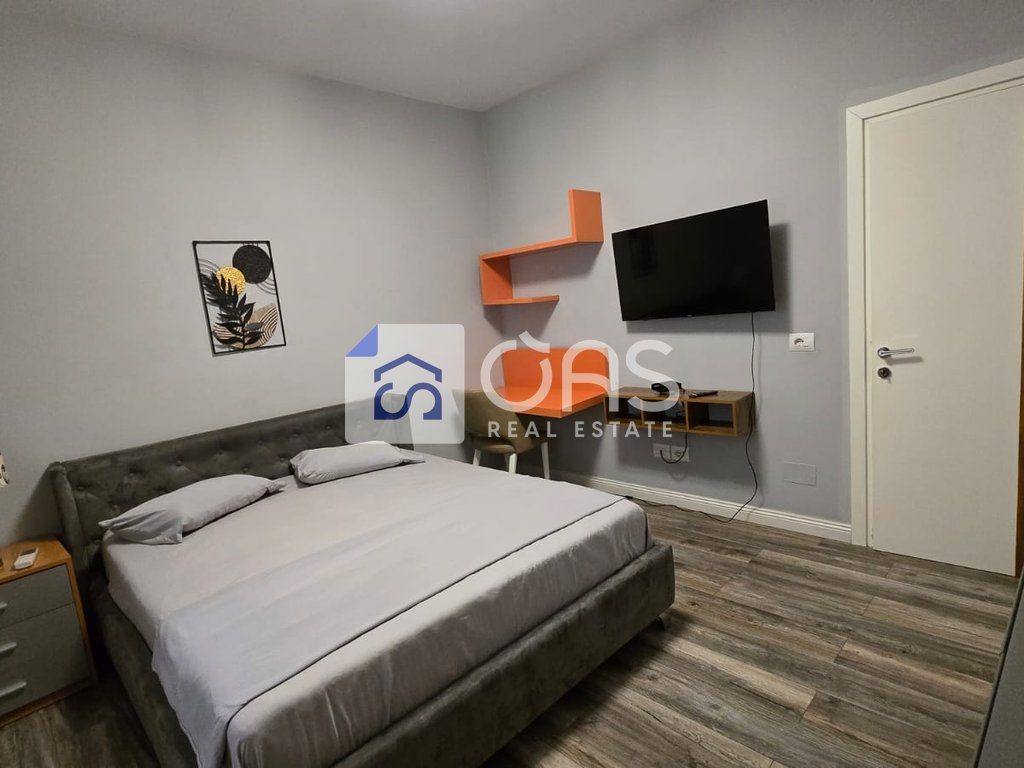 Jepet apartament me qera 2+1+ post parkimi ne Sauk