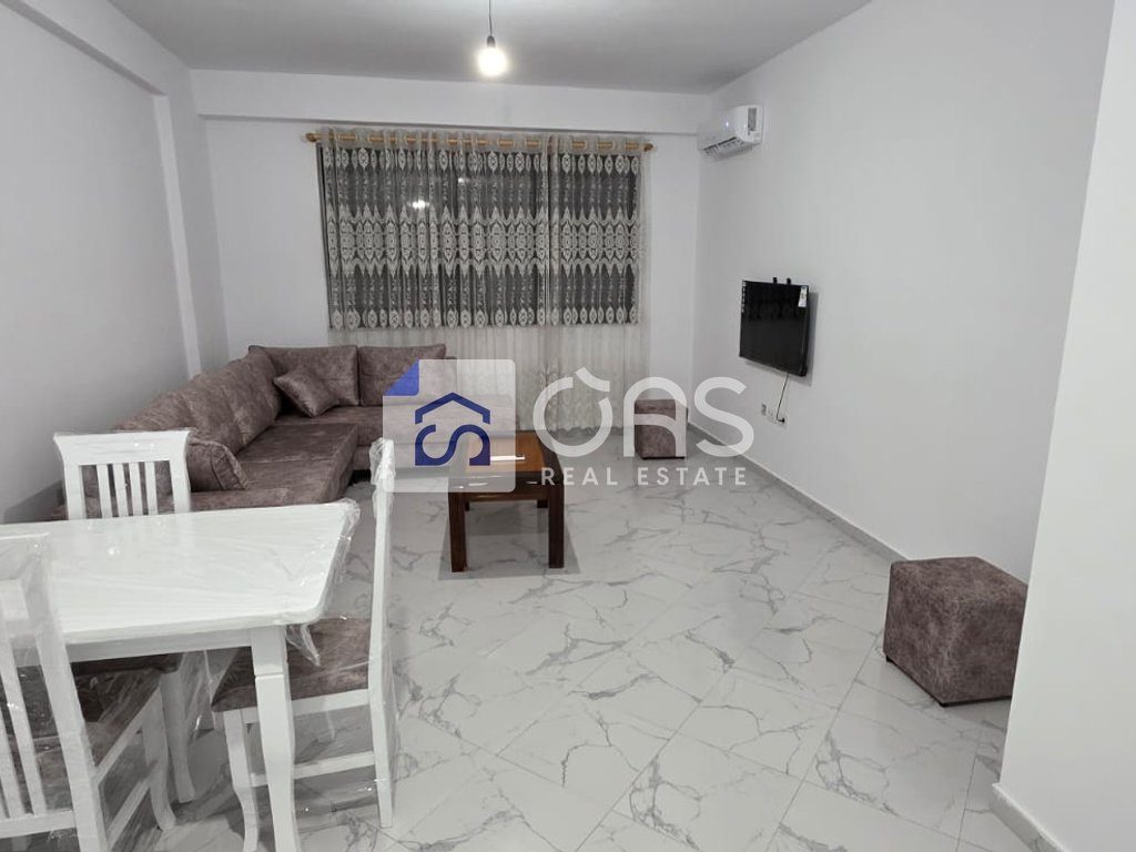 Jepet apartament me qera 1+1 ne Astir
