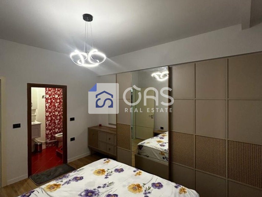 Jepet apartament me qera 2+1+2 ne Myslym Shyr