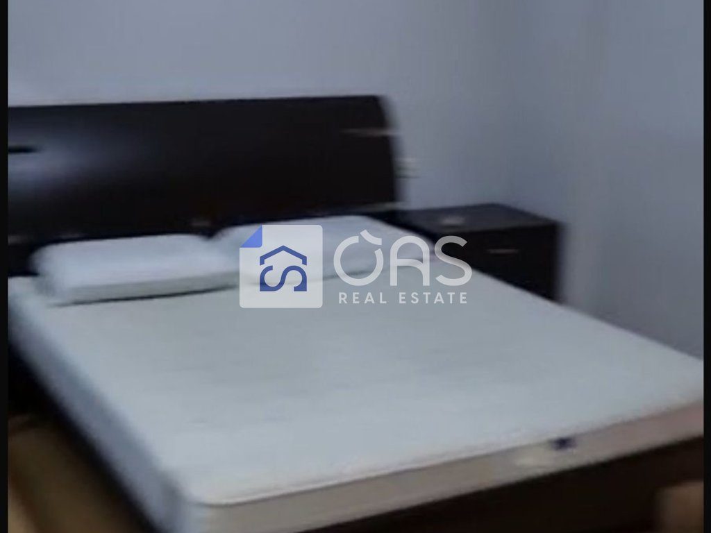 Jepet apartament me qera 2+1 tek Komuna e Parisi