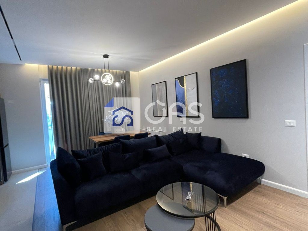 Jepet apartament me qera 2+1+2+ post parkimi ne Qender