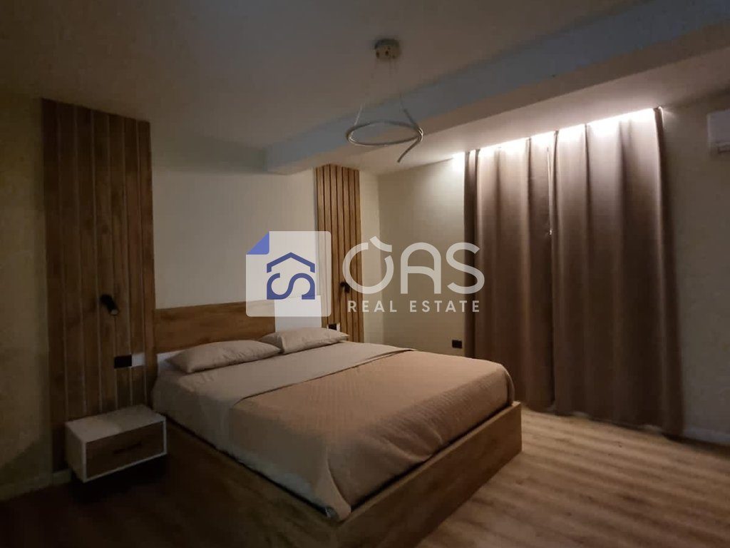 Jepet apartament me qera 1+1 tek Pazari i Ri