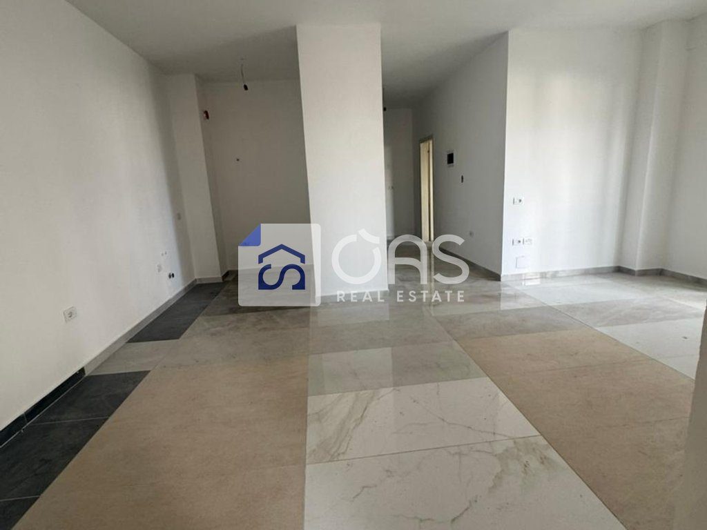Shitet apartament 2+1+2  ne Pallatet e Verdha
