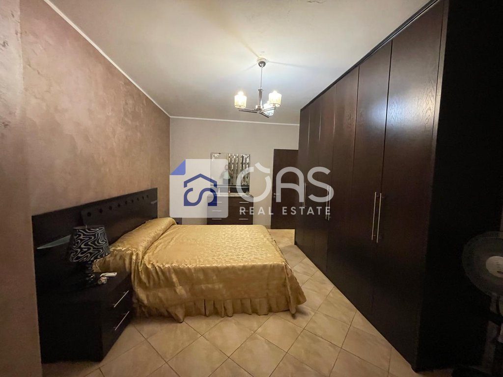 Jepet apartament me qera 2+1 ne Xhamllik