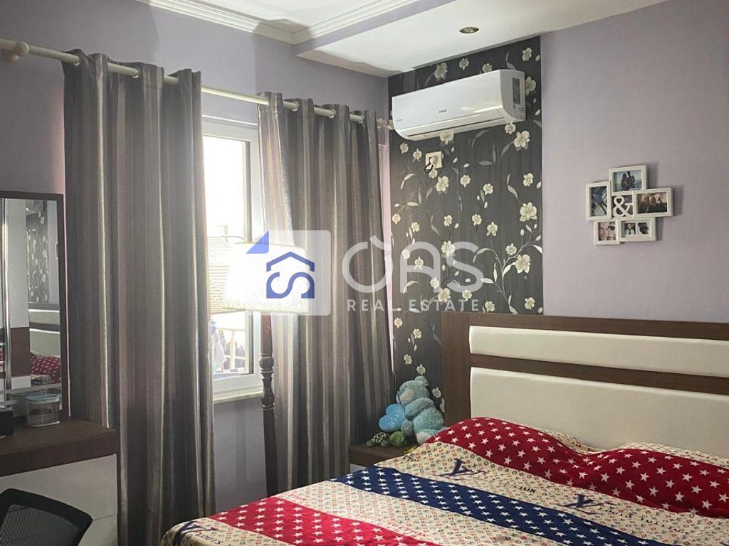 Shitet apartament 2+1 ne Freks